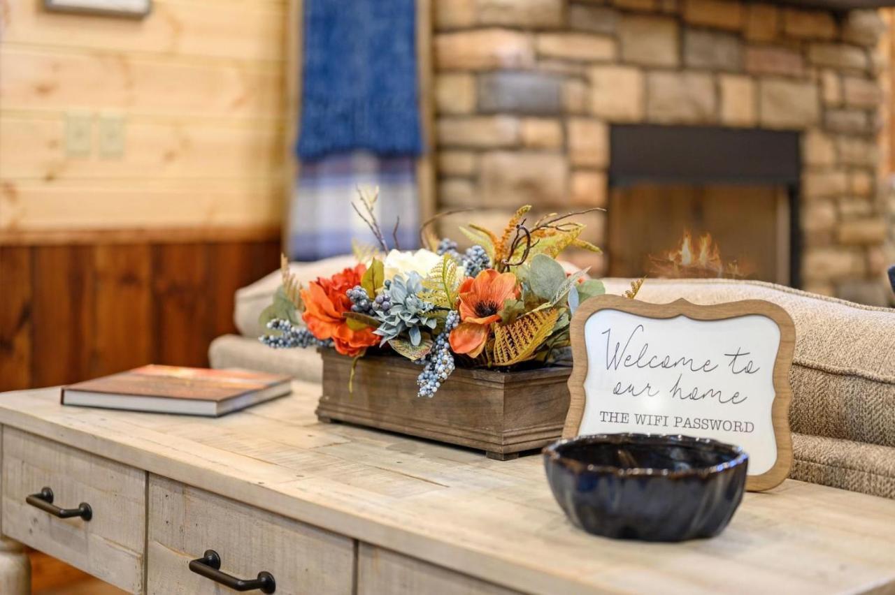 Large Luxury 2Br Cabin W Hot Tub Double Trouble Was Designed For Fun Comfort And Memories Minutes From Buzzling Hochatown And Beautiful Beaver Bend State Park بروكن بو المظهر الخارجي الصورة