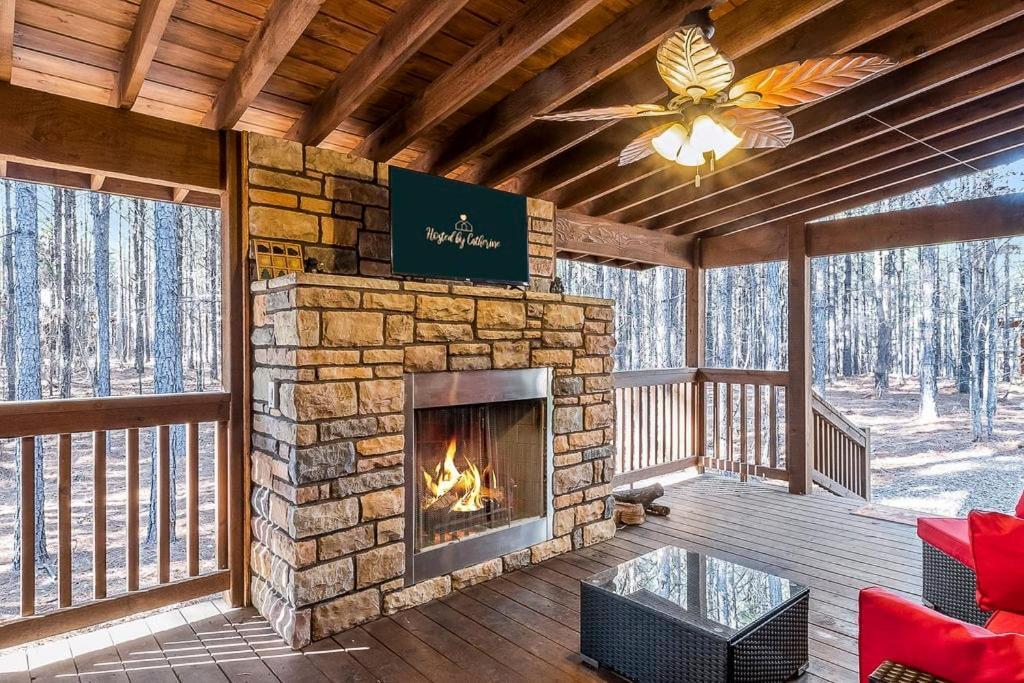 Large Luxury 2Br Cabin W Hot Tub Double Trouble Was Designed For Fun Comfort And Memories Minutes From Buzzling Hochatown And Beautiful Beaver Bend State Park بروكن بو المظهر الخارجي الصورة