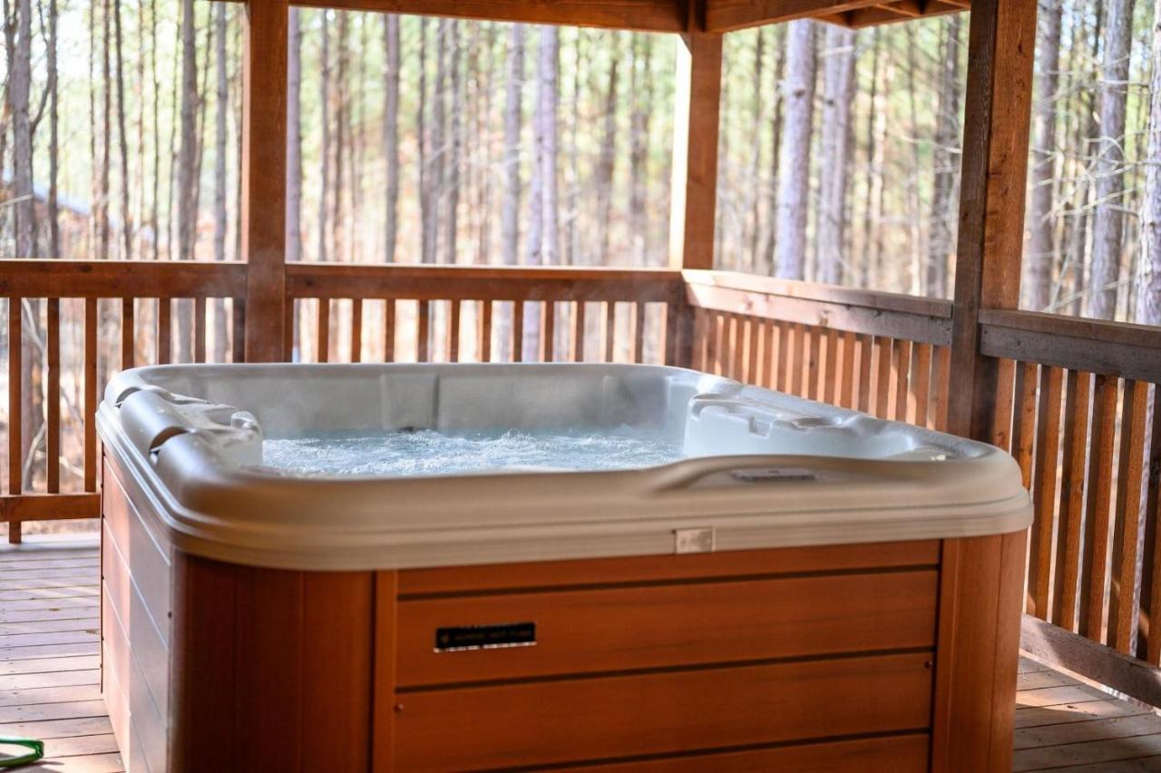 Large Luxury 2Br Cabin W Hot Tub Double Trouble Was Designed For Fun Comfort And Memories Minutes From Buzzling Hochatown And Beautiful Beaver Bend State Park بروكن بو المظهر الخارجي الصورة