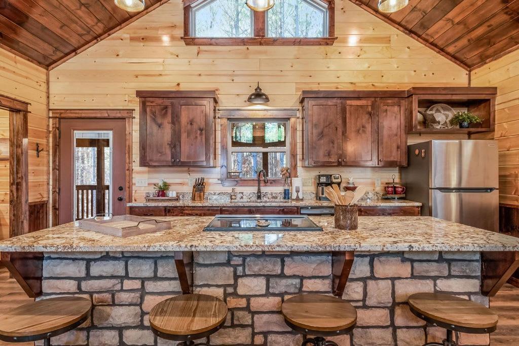 Large Luxury 2Br Cabin W Hot Tub Double Trouble Was Designed For Fun Comfort And Memories Minutes From Buzzling Hochatown And Beautiful Beaver Bend State Park بروكن بو المظهر الخارجي الصورة
