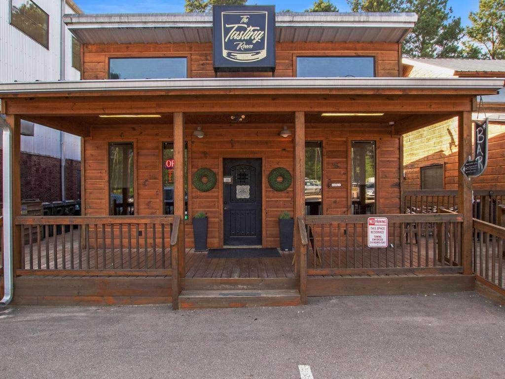 Large Luxury 2Br Cabin W Hot Tub Double Trouble Was Designed For Fun Comfort And Memories Minutes From Buzzling Hochatown And Beautiful Beaver Bend State Park بروكن بو المظهر الخارجي الصورة